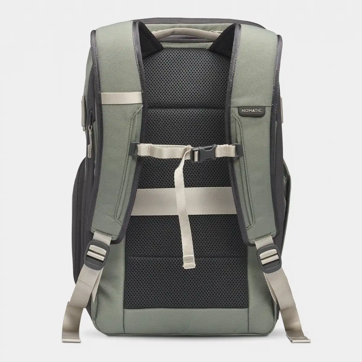 Alternative view of Luma Camera Pack 18L